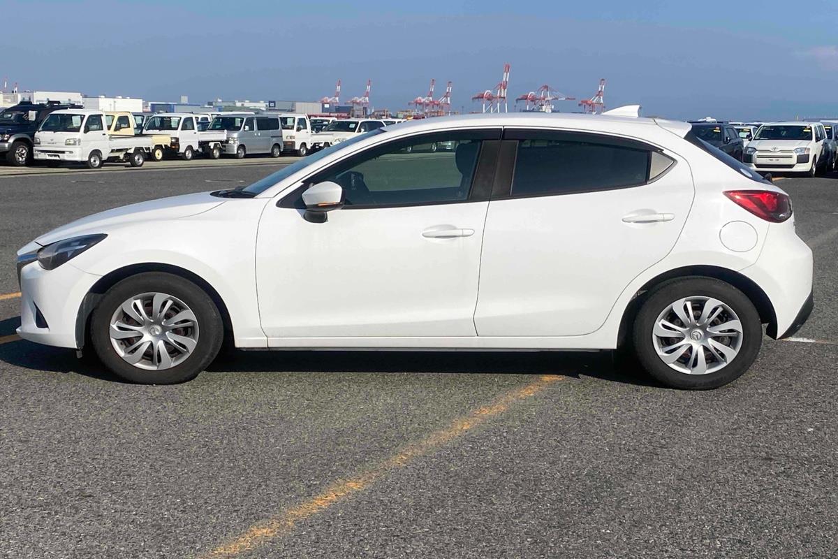 2019 Mazda Demio