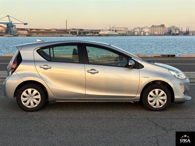 2015 Toyota Aqua - Thumbnail