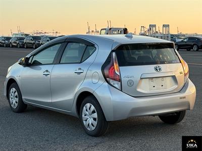2015 Toyota Aqua - Thumbnail