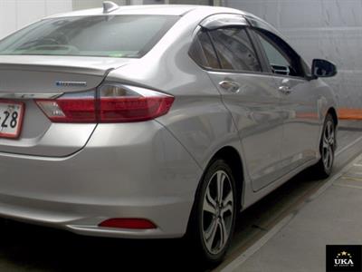 2015 Honda Grace - Thumbnail