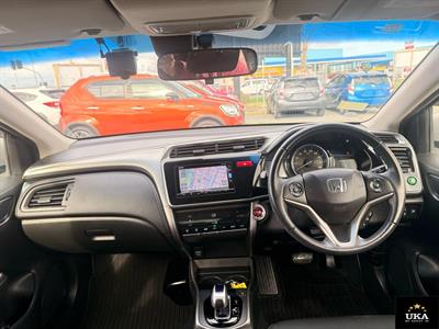 2016 Honda Grace - Thumbnail