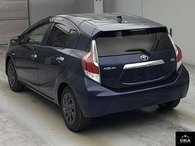 2016 Toyota Aqua - Thumbnail