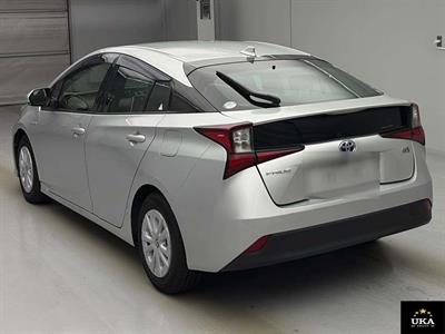 2019 Toyota Prius - Thumbnail