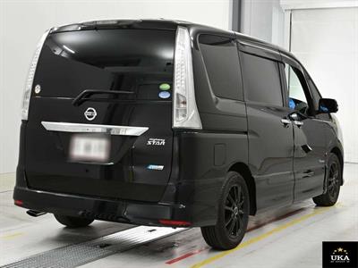 2013 Nissan Serena - Thumbnail