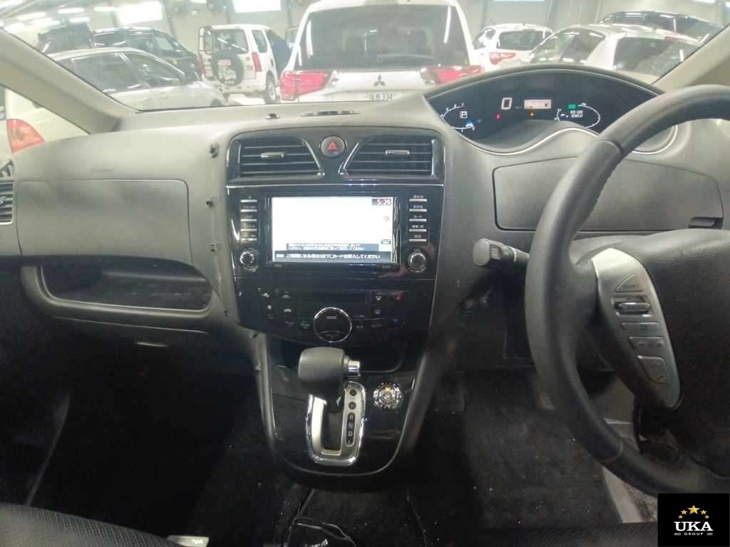 2013 Nissan Serena
