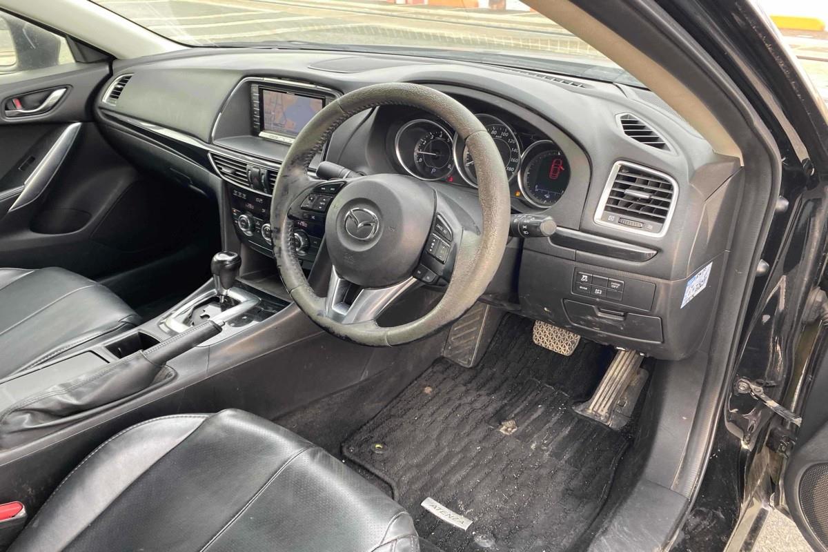 2013 Mazda Atenza