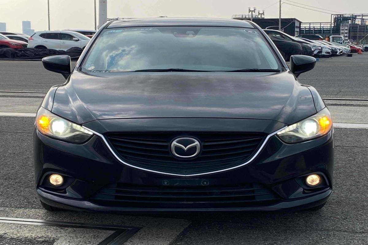 2013 Mazda Atenza