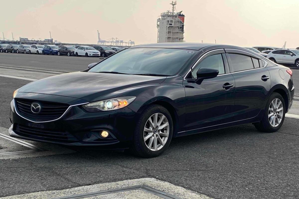 2013 Mazda Atenza