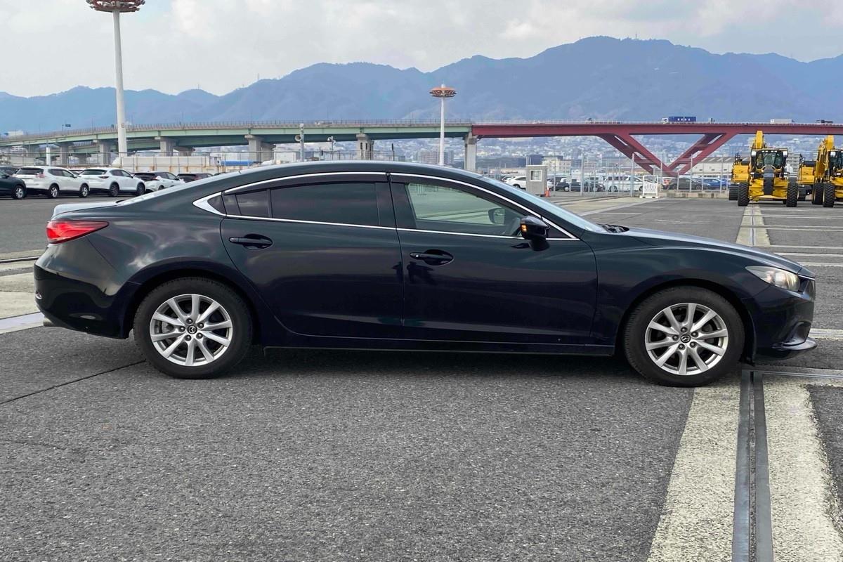 2013 Mazda Atenza