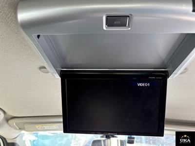 2017 Nissan Serena - Thumbnail