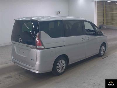 2017 Nissan Serena - Thumbnail