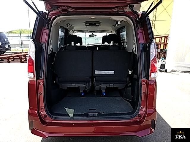2017 Nissan Serena