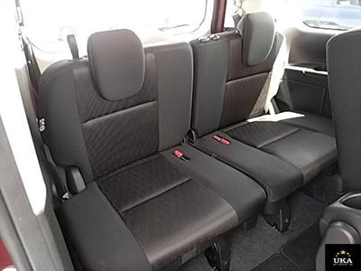 2017 Nissan Serena - Thumbnail