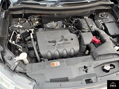 2014 Mitsubishi Outlander - Thumbnail