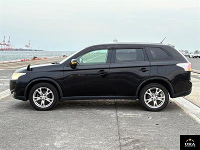 2014 Mitsubishi Outlander - Thumbnail