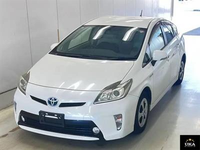 2014 Toyota Prius - Thumbnail