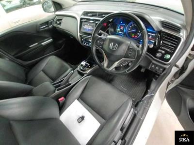 2014 Honda Grace - Thumbnail