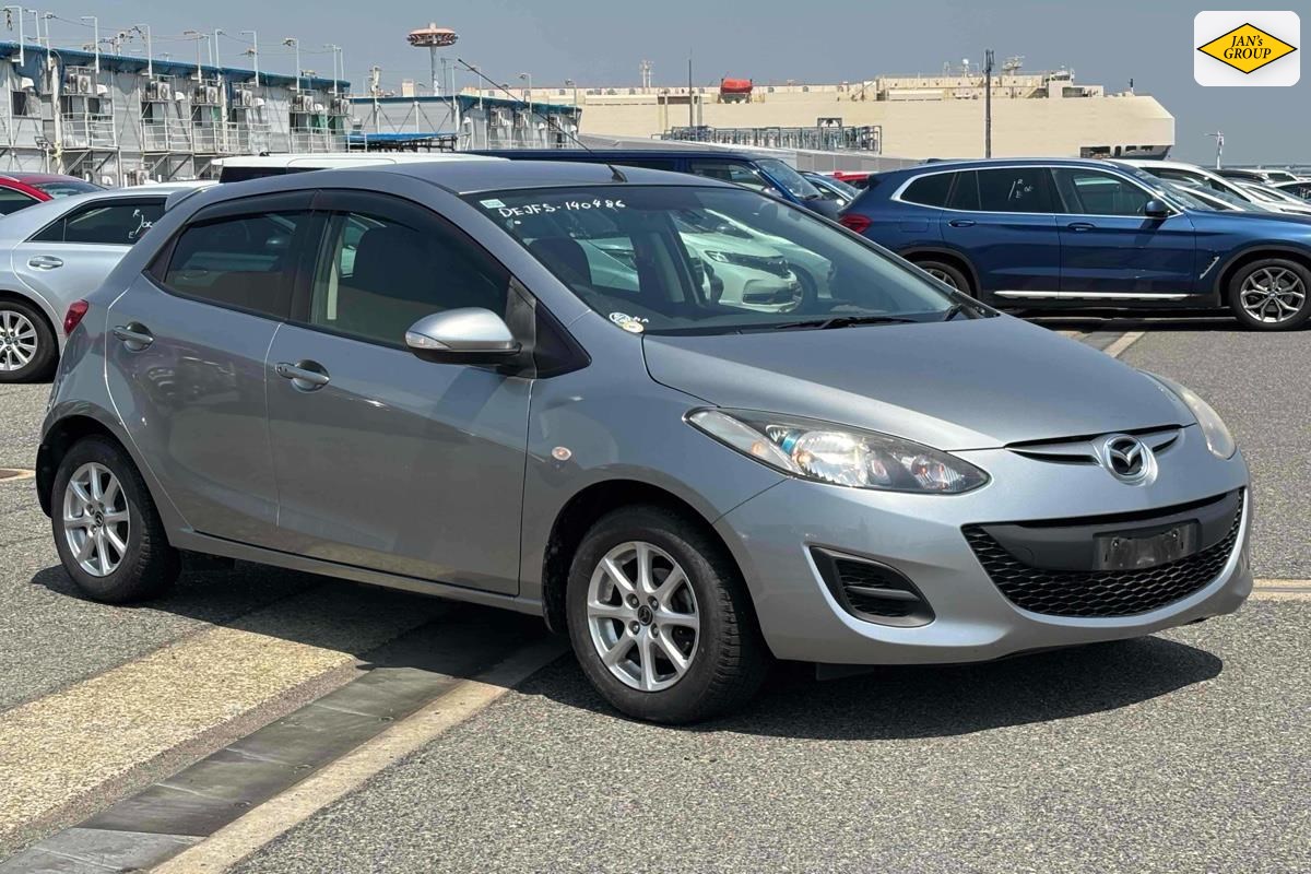2012 Mazda Demio