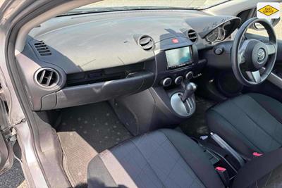 2012 Mazda Demio - Thumbnail