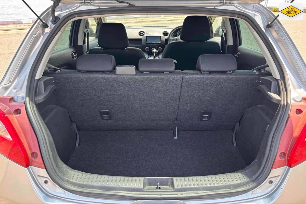2012 Mazda Demio