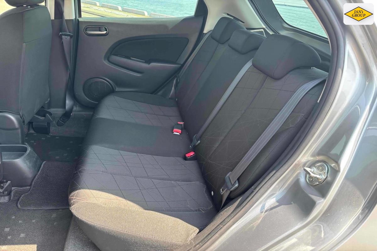 2012 Mazda Demio