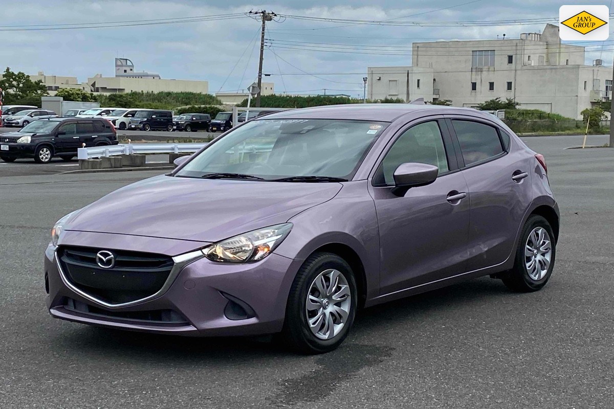 2016 Mazda Demio