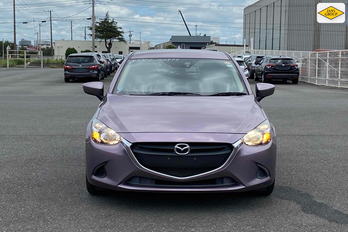 2016 Mazda Demio