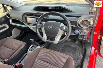 2014 Toyota Aqua - Thumbnail