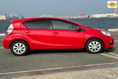 2014 Toyota Aqua - Thumbnail