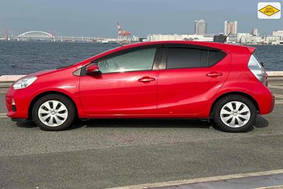 2014 Toyota Aqua - Thumbnail
