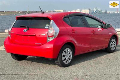 2014 Toyota Aqua - Thumbnail