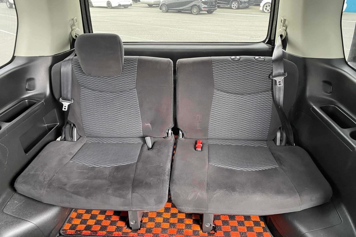 2014 Nissan Serena