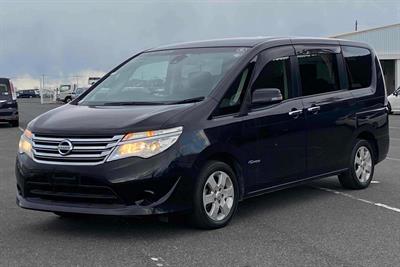 2014 Nissan Serena - Thumbnail