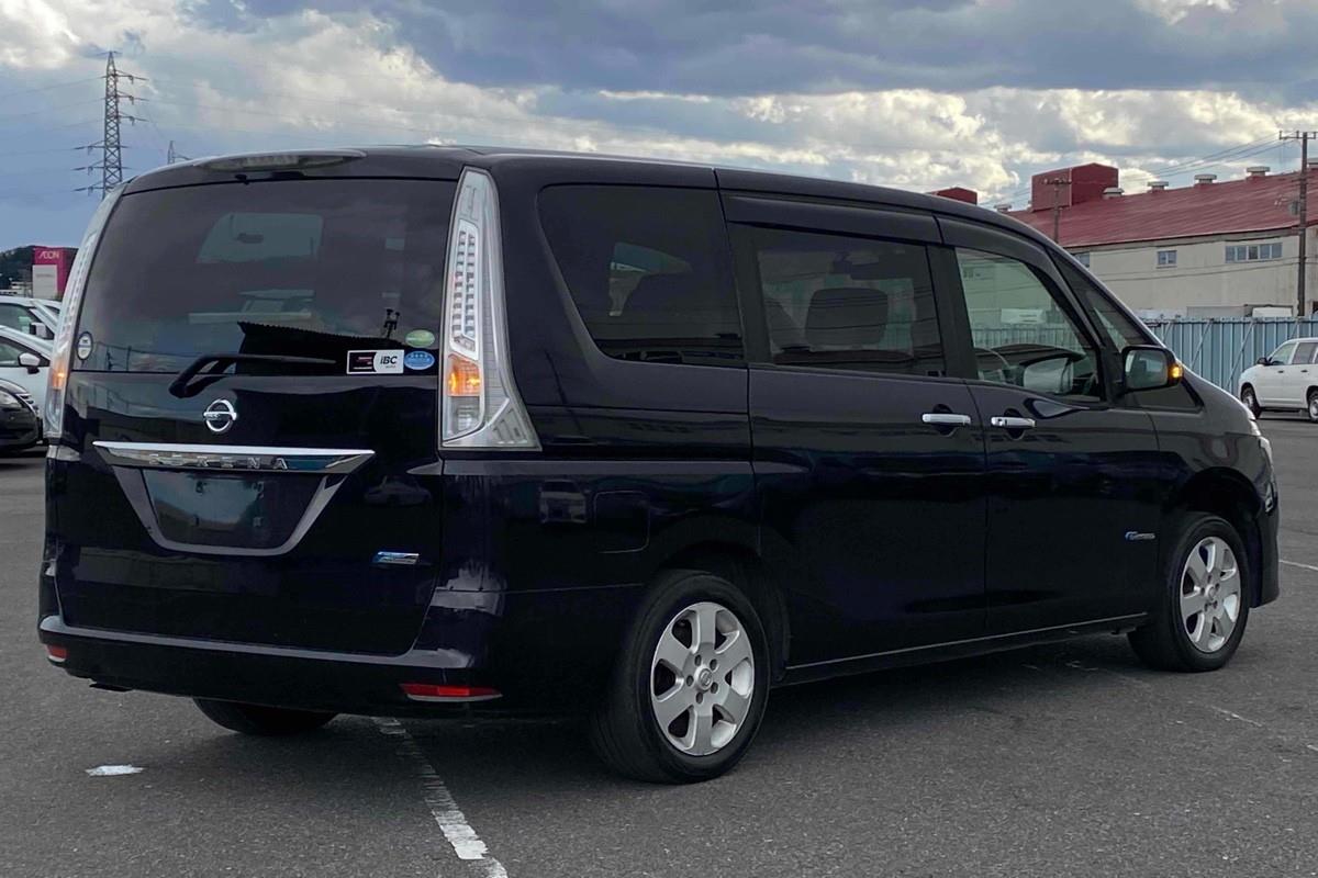 2014 Nissan Serena