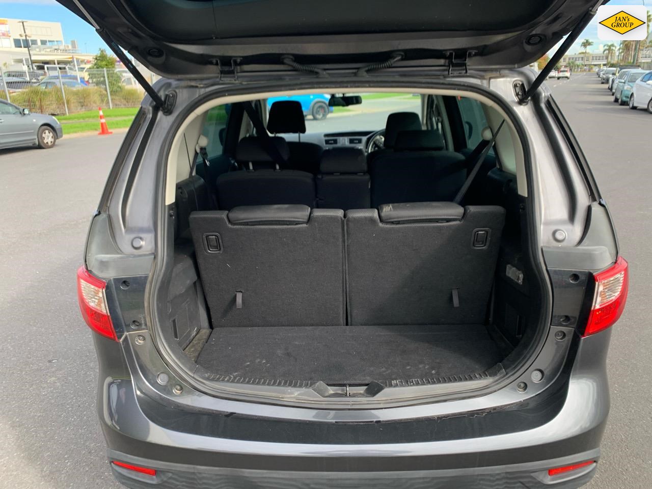 2013 Mazda Premacy