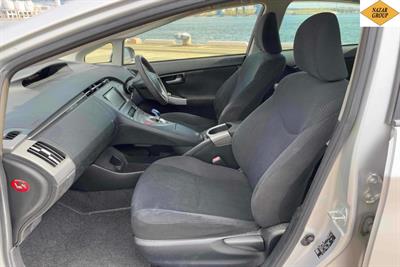 2014 Toyota Prius - Thumbnail