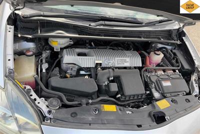 2014 Toyota Prius - Thumbnail