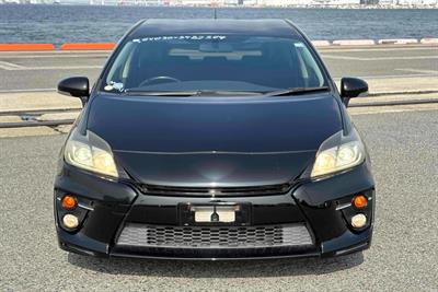 2012 Toyota Prius - Thumbnail
