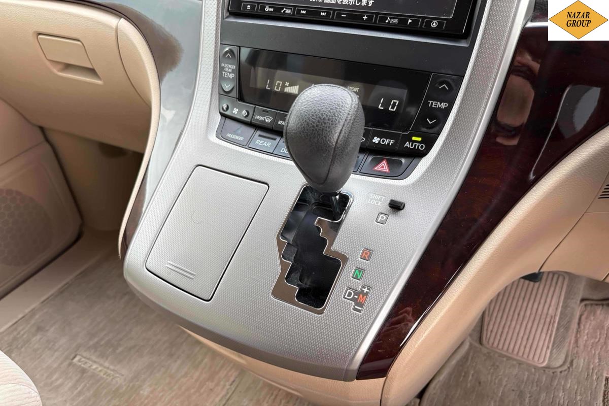 2013 Toyota Vellfire