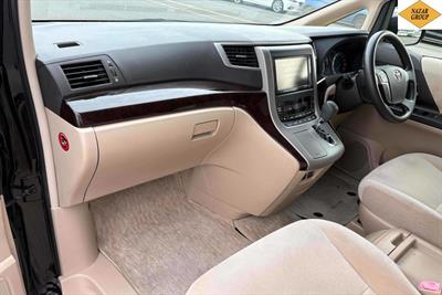 2013 Toyota Vellfire - Thumbnail