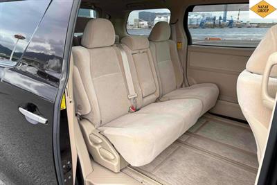2013 Toyota Vellfire - Thumbnail