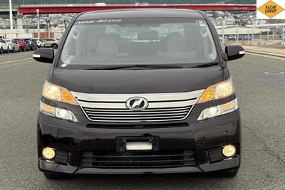 2013 Toyota Vellfire - Thumbnail