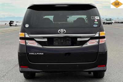 2013 Toyota Vellfire - Thumbnail