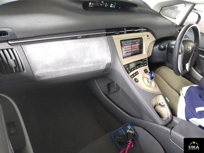 2012 Toyota Prius - Thumbnail