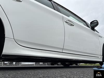 2012 Toyota Prius - Thumbnail