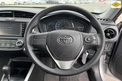 2016 Toyota Corolla - Thumbnail