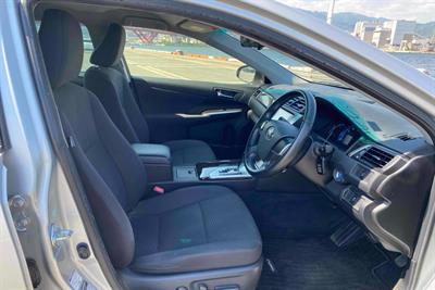 2013 Toyota Camry - Thumbnail