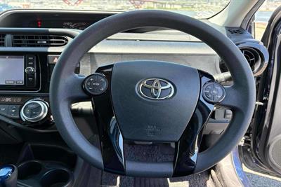 2017 Toyota Aqua - Thumbnail