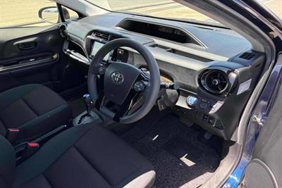 2017 Toyota Aqua - Thumbnail