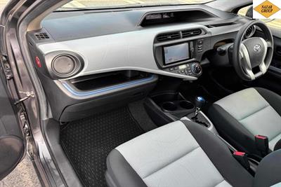 2014 Toyota Aqua - Thumbnail